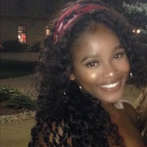 Meet your Posher, Abreihona